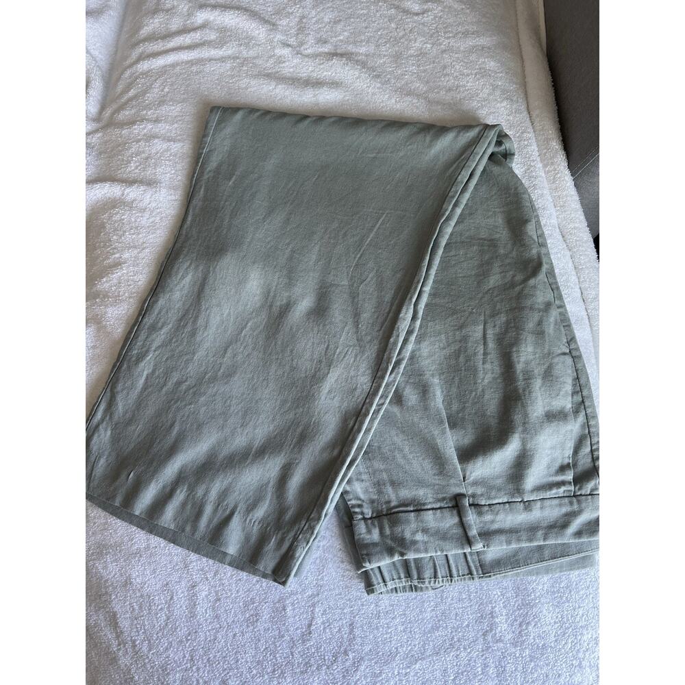 Old Navy Women's Wide Leg Pants - Light Gray - Picture 3 of 8